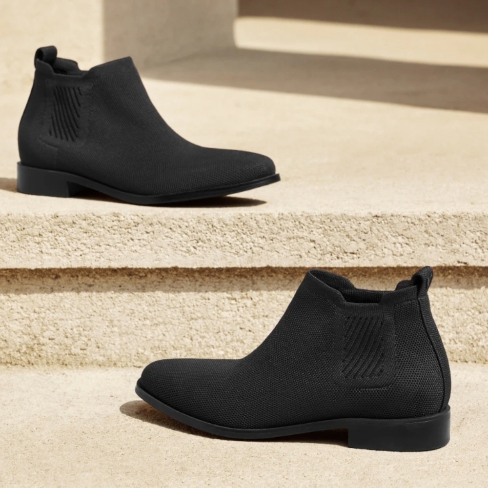 Vivaia Square-Toe Water-Repellent Black Ankle Boots 